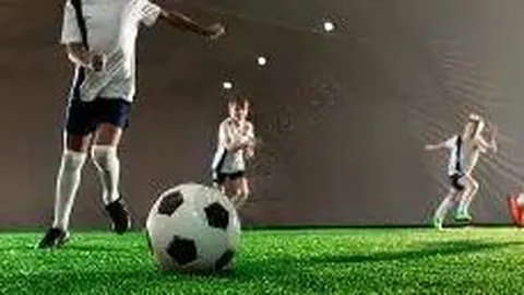 朱彦硕点评：广厦获利于裁判判决，刘志轩推搡裁判行为应被罚离场